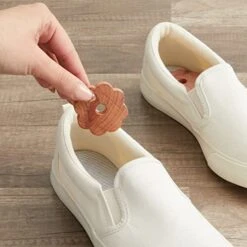 Juvale 36-Pack Cedar Rings For Plastic Or Wire Hangers, Natural Cedar Wood Blocks For Closets, Cabinets, Drawers, Shoes, Clothes Storage Freshener, DIY Crafts (2x2 In) -GENERIC Shop 41GlEbYaf2L